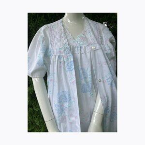 Vintage Summer Pegnoir Set Long Sleeveless Nightgown and Short Sleeve Robe